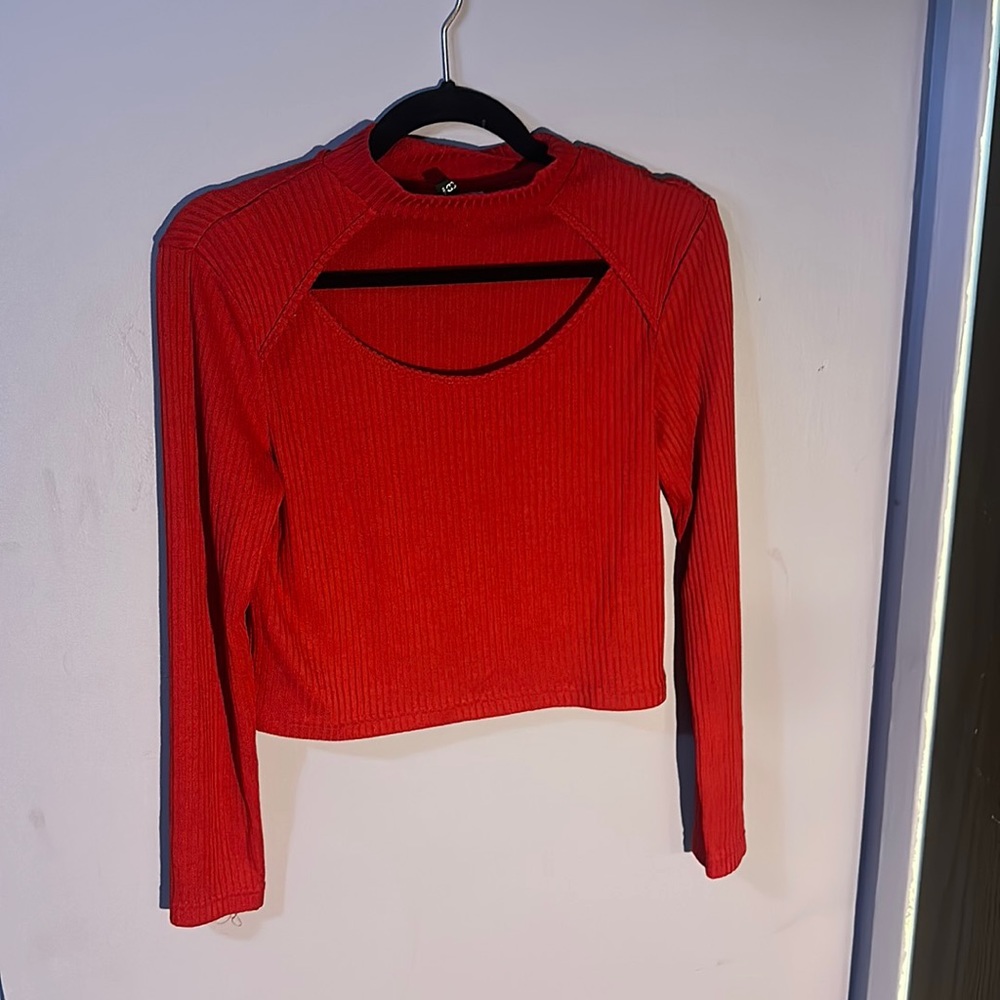 🌷2/10🌷 H&M red long sleeve size medium